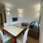 Newly Renovated Apartment 13A